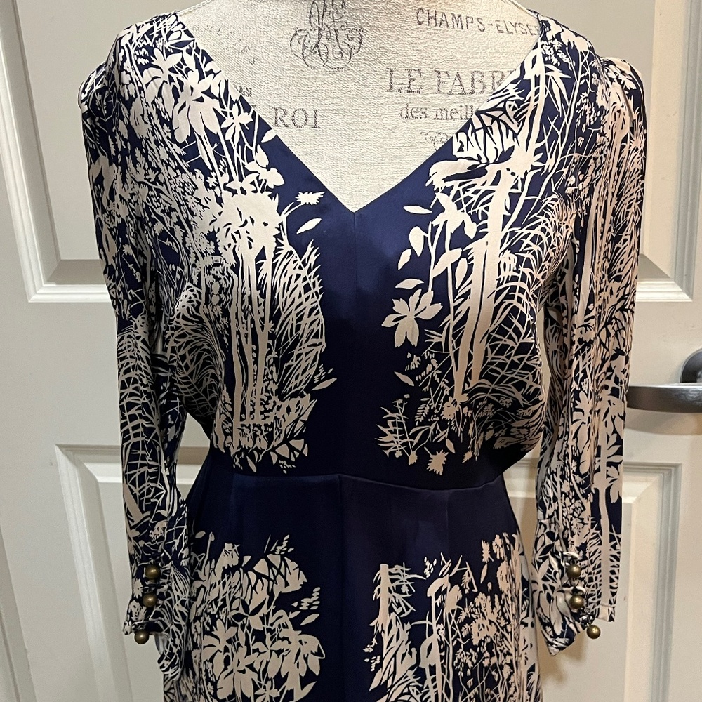 Tracy Reese Size 10 super cute blue & beige-white pattern silk & rayon dress NWT